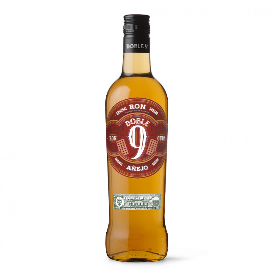 Rum anejo bottle